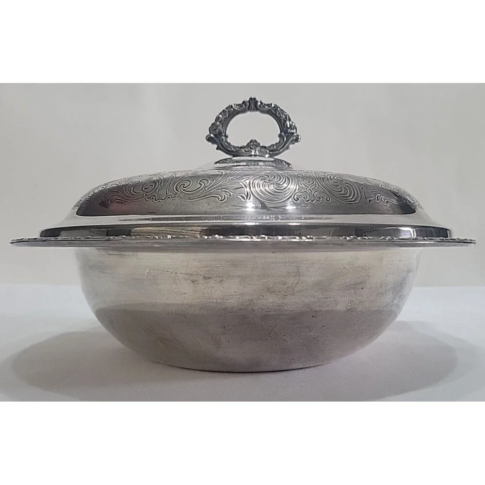 VTG International Silver Camelot Covered Vegetable Bowl Silverplate 6162 w Lid